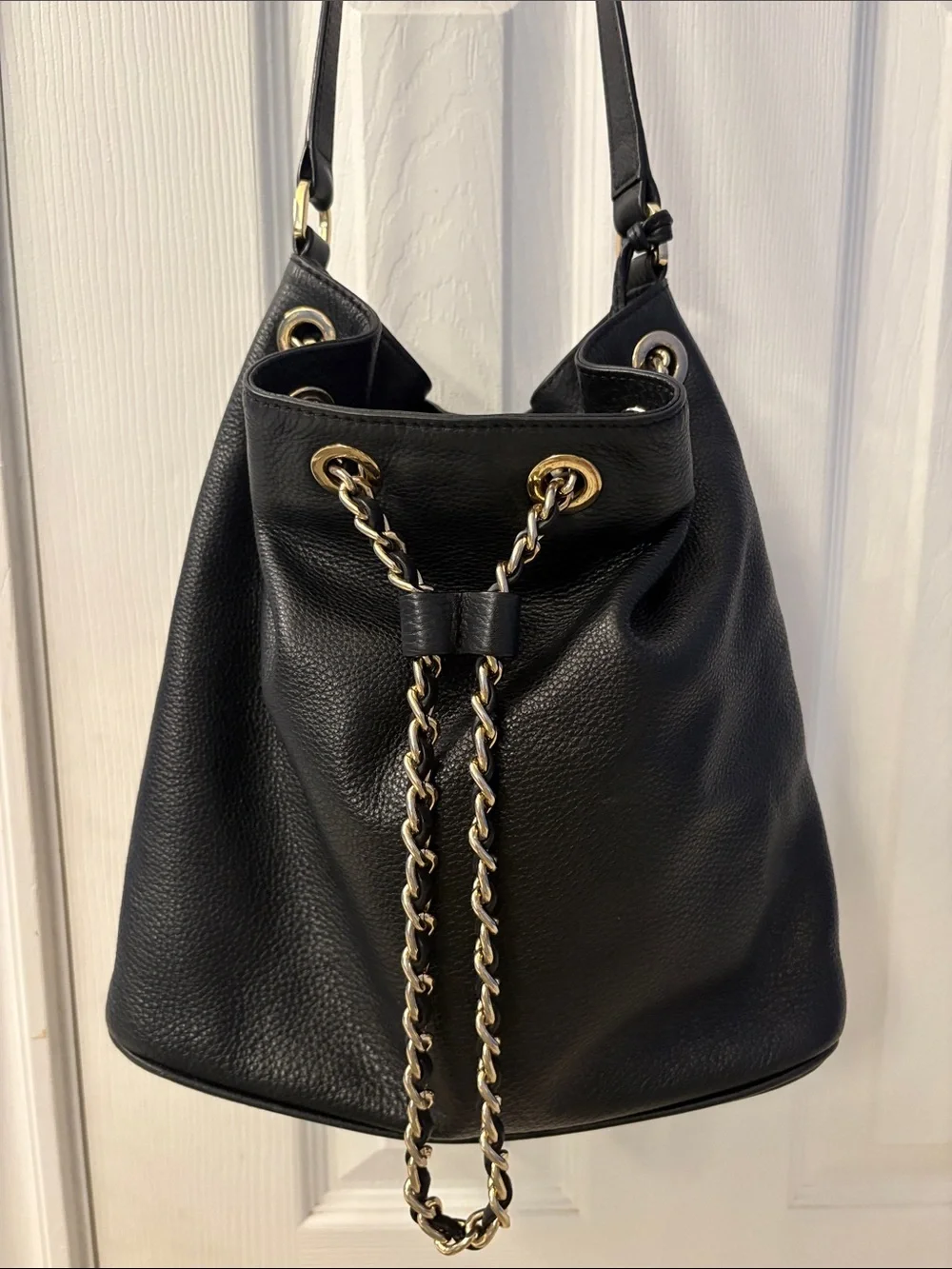 Michael Kors Large Frankie Black Pebbled Leather Chain-Accent Drawstring Hobo